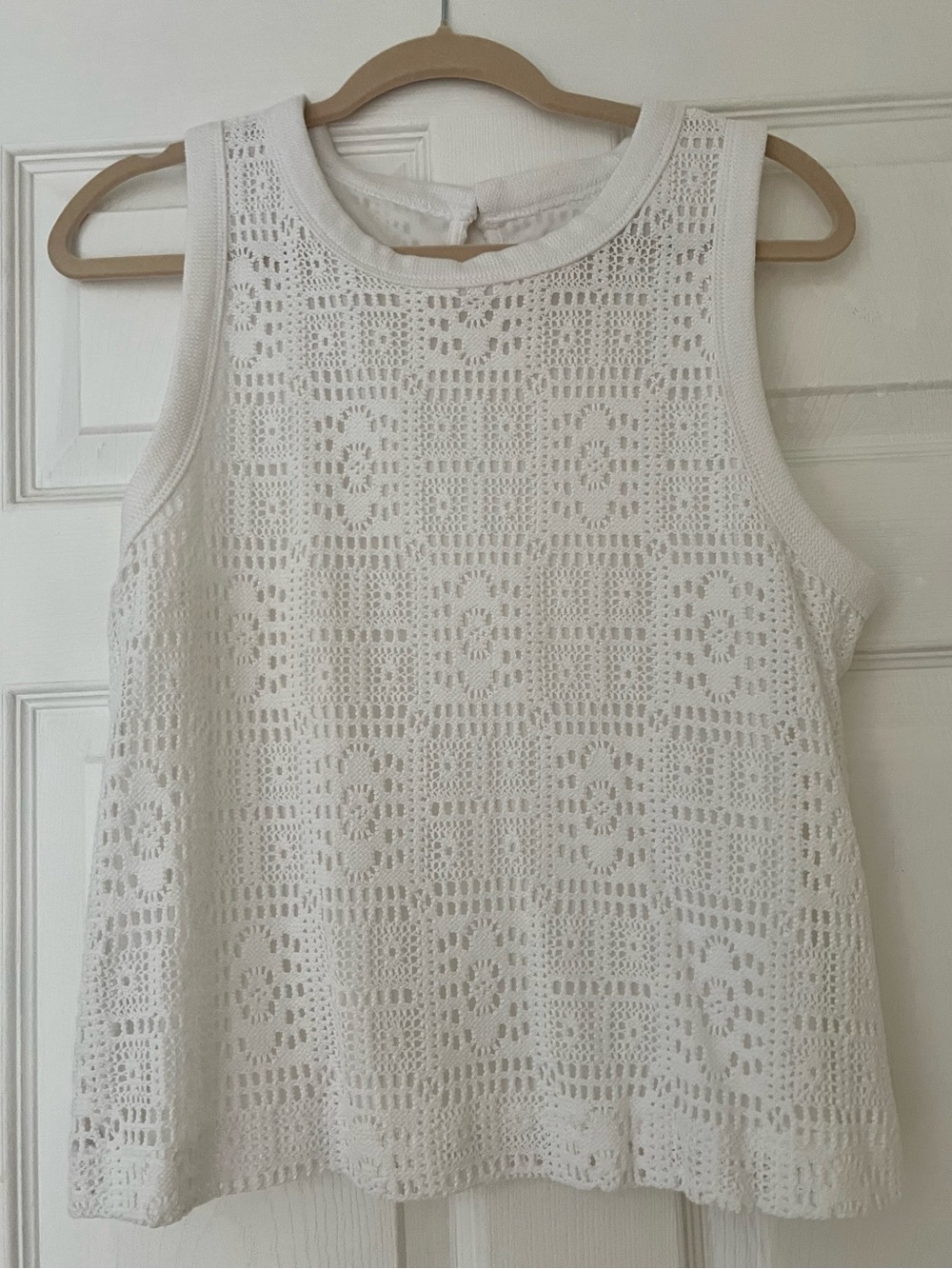 LOFT White Crochet Knit Sleeveless Tank Top Size M